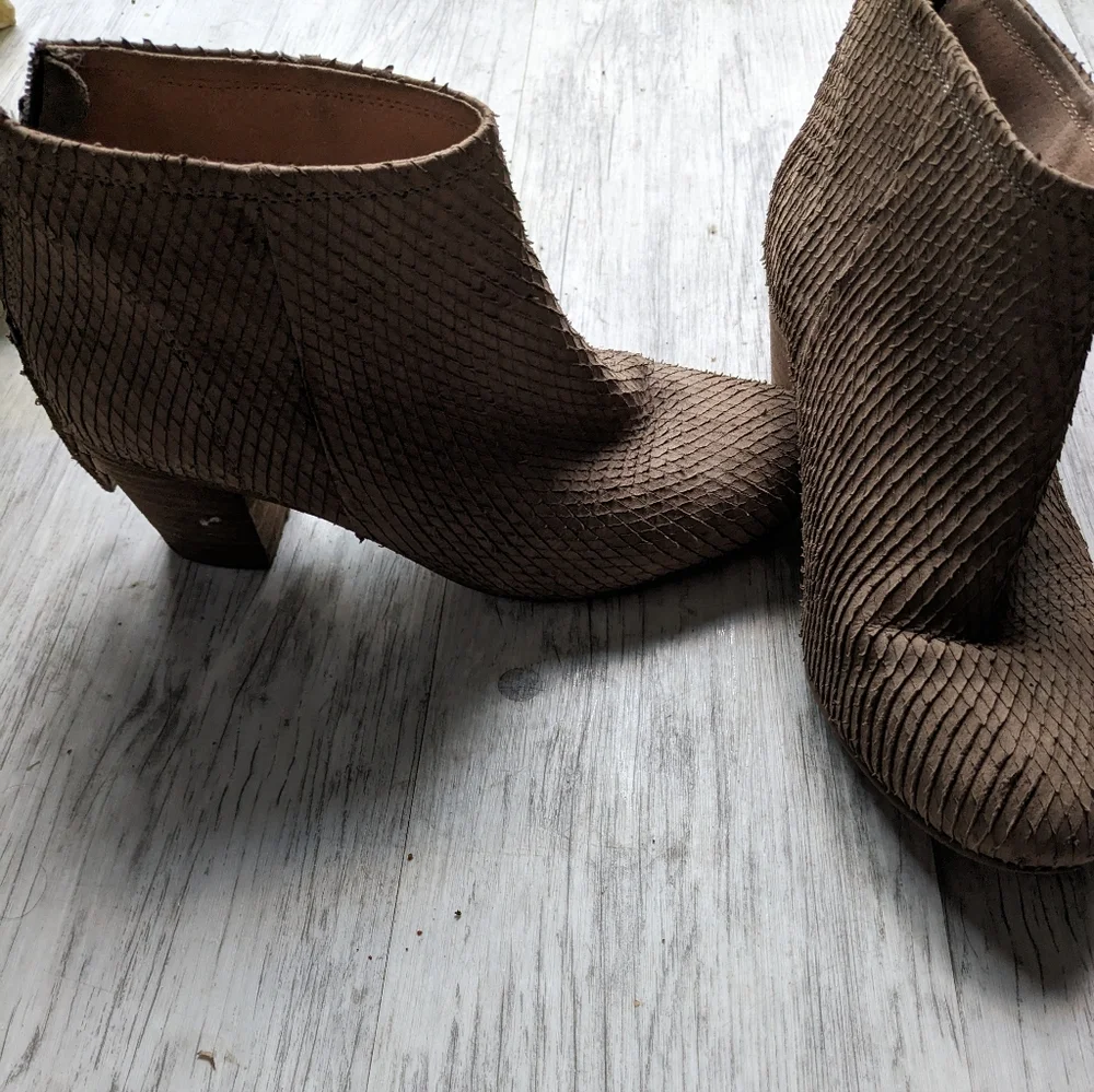 Anthropology Booties, sz8.5, grey - Picture 3 of 6
